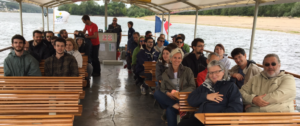 L'équipe Empreinte Digitale sur un bateau sur la Loire